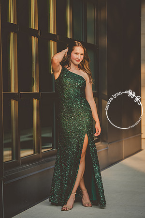 prom dress senior photo