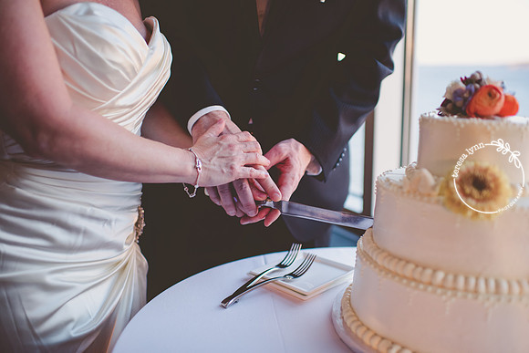 cut the cake