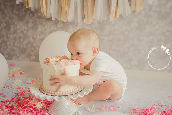 First birthday cake smash