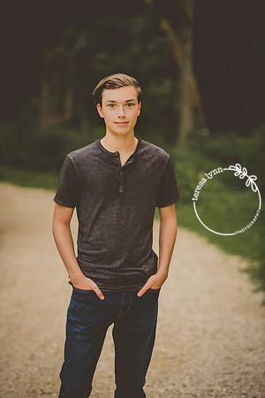 Outdoor senior photography
