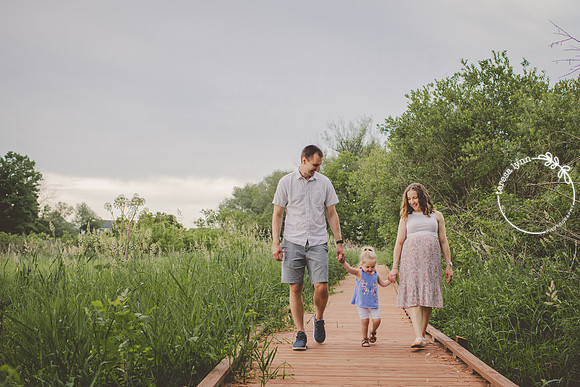 outdoor maternity photos